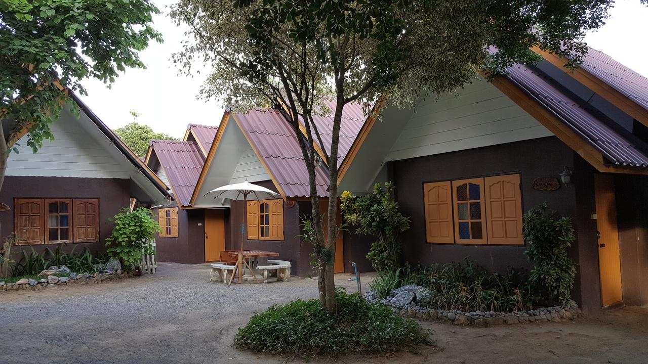 Bansuan Inthanon Resort -Classic House Chom Thong Extérieur photo